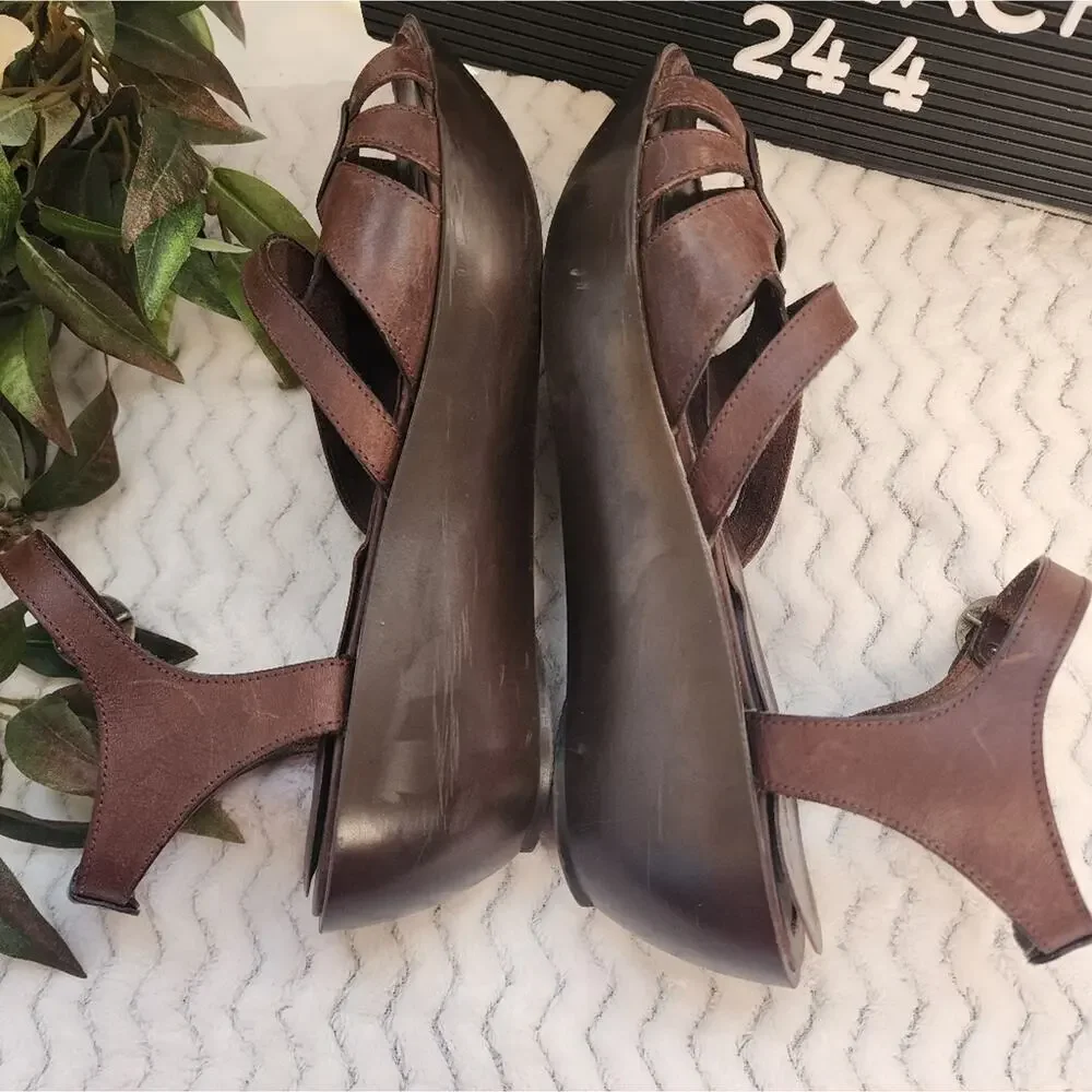 ROBERT CLERGERIE PLATFORM BROWN SANDAL SIZE 9